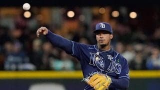 【MLB】三遊間からの“空中浮遊スロー”が「すげえ」　21歳の288億円男は「ジーターより上」