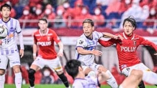 【広島】浦和との雨中対決はスコアレスドロー！ 「中盤支配」のサンフレッチェ・スキッベ監督が語った「ラッキーパンチが出れば」の“狙い”