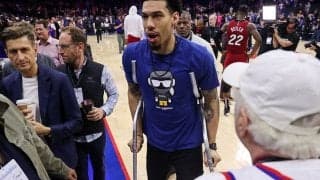 シクサーズのダニー・グリーンがヒートとの第6戦で左ひざに大ケガを負って長期離脱に