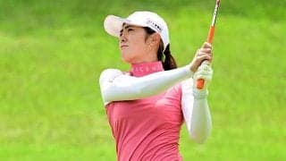 305yパー4で1オン狙い　単独首位の飛ばし屋・渡邉彩香、2年ぶりVへ「思い切りが大事」