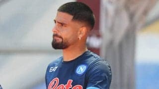 涙のインシーニェ、ナポリでのホーム最後の試合で別れの言葉