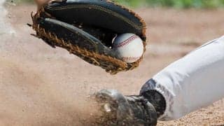 球場の誰もが騙された…予想外の“曲芸牽制”が「なんてことだ」「これ最高」