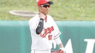 40m大爆走から“膝すべり”が「うますぎる」　絶望的な大飛球キャッチが「すご！」