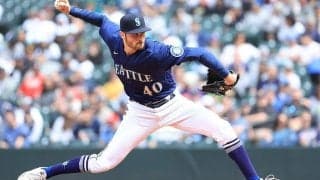【MLB】バットとボールが“離れすぎ”…　グニャリと曲がった超絶魔球が「スゲー軌道」