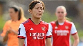 1年目は15試合出場、アーセナルFW岩渕真奈が両足首の手術を報告「もう歩けています」