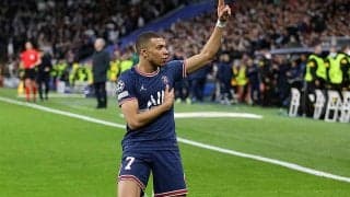 PSGがムバッペとの2025年までの契約延長を発表!　「パリで魔法をかけよう」