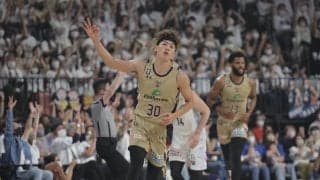 エバンスの決勝点で島根に劇的勝利…今村が躍動した琉球が初のファイナル進出／BリーグCS