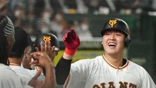 巨人・岡本和真、交流戦開幕でキングタイ13号2ラン　先制バックスクリーン弾に騒然