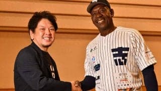 元近鉄ブライアント氏が士別監督就任会見　思い出の“カツカレー”で来日実感