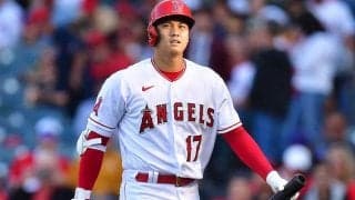 大谷翔平が驚きの表情　自分のバットで起こした珍事が話題「朝からお茶目な大谷見れた」
