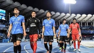 【川崎】衝撃の3敗目で首位陥落！ 「急造3バック」も実らず湘南相手に「守備崩壊4失点」で大敗