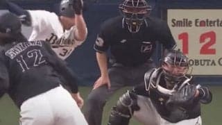 “生き物みたいな魔球”が「こんなん打てない」　難なく捕球する18歳の技術も「すごい」