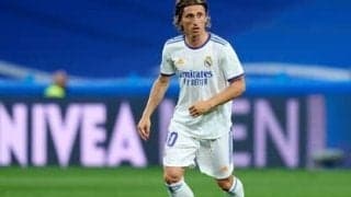 レアル・マドリードのモドリッチがますます輝く理由。風間八宏は「止める技術が抜群にうまい」と指摘