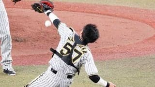 阪神、“マリンの洗礼”受けて凡フライ落球…内野で4人で囲むもお見合い状態に