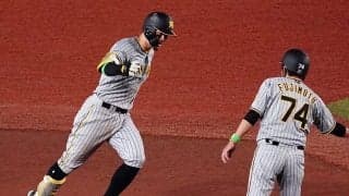 阪神、佐藤輝の“汚名返上”決勝11号で自力V消滅回避　佐々木朗に完敗も…9回千金弾