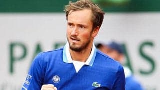  メド 完勝で2年連続の16強 