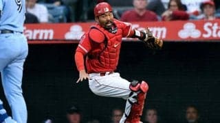 【MLB】エ軍カート・スズキが“緊急交代”　投球直撃で意識もうろう…本拠地ファンも騒然