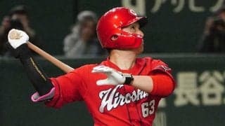 衝撃の“悪球打ち”が「イチローを彷彿」　完全ボールを安打にした「流石の天才」