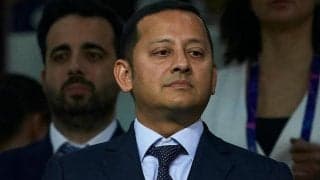 バレンシア、脅迫発言疑惑のアニル・マーシー会長の解任を発表