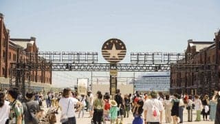 横浜・赤レンガで「GREENROOM FESTIVALʼ22」開催　音楽とアートに酔いしれる、灼熱の2日間