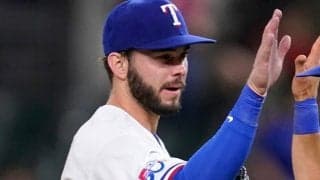 【MLB】打者も思わず半笑い…奇跡のキャッチを生んだ“空中浮遊”が「最高にクレイジー」