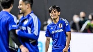 【サッカー日本代表「パラグアイ戦」公式練習】左足首負傷の久保建英「ノーダメージ」で鋭い動き！キャプテン吉田麻也、長友佑都らと“5トップ”形成!!