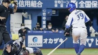 “捕手の頭にバット直撃”を名捕手はどう見る？　アクシデント回避に必要なこと