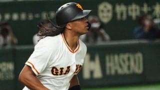 左翼手が微動だにせぬ“超高速特大弾”　打った瞬間確信の一発が「すげーな」「鳥肌」