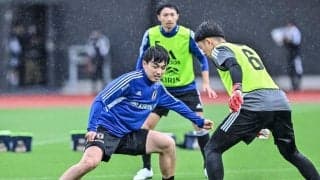 ブラジル戦に向けた日本代表「札幌から移動後の大雨の練習」光景！「冨安健洋はボールを使った練習を開始！」「守田英正はパス回しなど部分合流！」