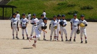 飽きさせない目的が思わぬ効果　全ポジションを経験させる強豪少年野球チームのノック