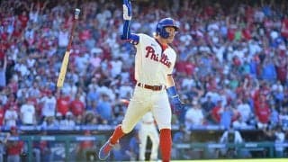 【MLB】絶望するエンゼルス選手とは対照的…半泣きの5秒後に号泣した少年が「かわいいな」