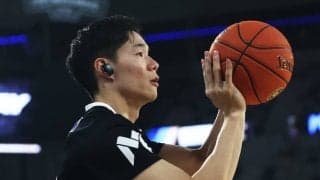 オフシーズンの馬場雄大が駒沢公園に登場…子どもたちとの1on1や豪快ダンクも披露