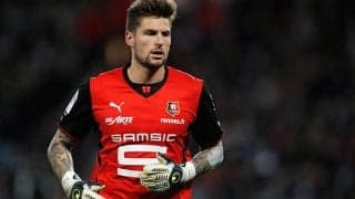 コシエルニーと共に人種差別問題に揺れたコスティルがボルドー退団…現役は続行へ