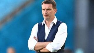 スロバキア代表、タルコビッチ監督の解任を発表