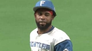 奇跡の“0.1秒ゲッツー”が「本当にすごい」　回避不可能な瞬殺が「あざやかすぎ」