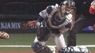 西武・森友哉、“また”右手負傷で交代し病院へ　辻監督「骨は大丈夫だと思う」