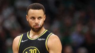 第3戦で足を痛めたカリーは次戦も出場へ「第4戦がどれほど重要なのかは理解している」