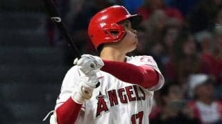 大谷翔平が15連敗阻止！　決勝12号＆4勝目に米メディア絶賛の嵐「レ軍を投打で圧倒」