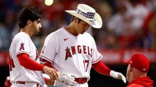 【MLB】大谷翔平が指揮官に“粋な贈り物”　勝利球を手に笑顔「ショウヘイがくれたんだ」