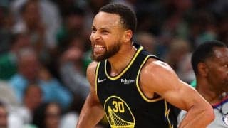 目覚ましい活躍でチームをけん引するカリー…SNSではリーグ関係者が続々と反応