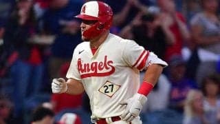 トラウト、外野に停まっていたトヨタ車に当てる仰天復活弾　米興奮「初めての出来事！」