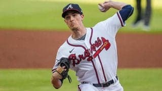 “完璧すぎるけん制”で物議…MLB最多の名手が「完全無欠」「どう見てもボーク」