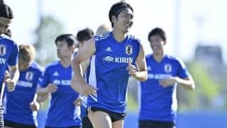 日本代表・原口元気「体幹スゴすぎジャンピングボレー」に「リアルキャプテン翼」の声