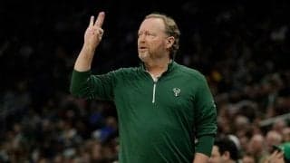 バックスがAC流出を回避？ ブーデンホルザーHCの下でACを務めるリーをアソシエイトHCへ