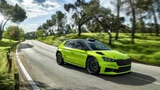 シュコダがファビアRSラリー2を公開、エンジンやプラットフォームを一新