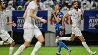 日本代表に快勝のチュニジアサポーターが「ピッチ乱入」でゴールにダイブ！「衝撃の取り押さえ現場」