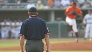 【MLB】“乱闘連発”に審判は棒立ち…ファンもピリつく1イニング2度の勃発が「バチバチ」