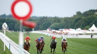 シャフリヤール出走の英G1で「衝撃的事態」　目隠し外れず大出遅れ→最下位に英紙仰天