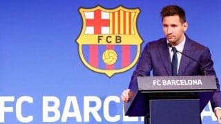 メッシがバルセロナへ到着、ファンから“熱い”歓迎を受ける