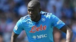 バルセロナら関心のクリバリ、ナポリでキャリアを終えるべく年俸削減受け入れへ